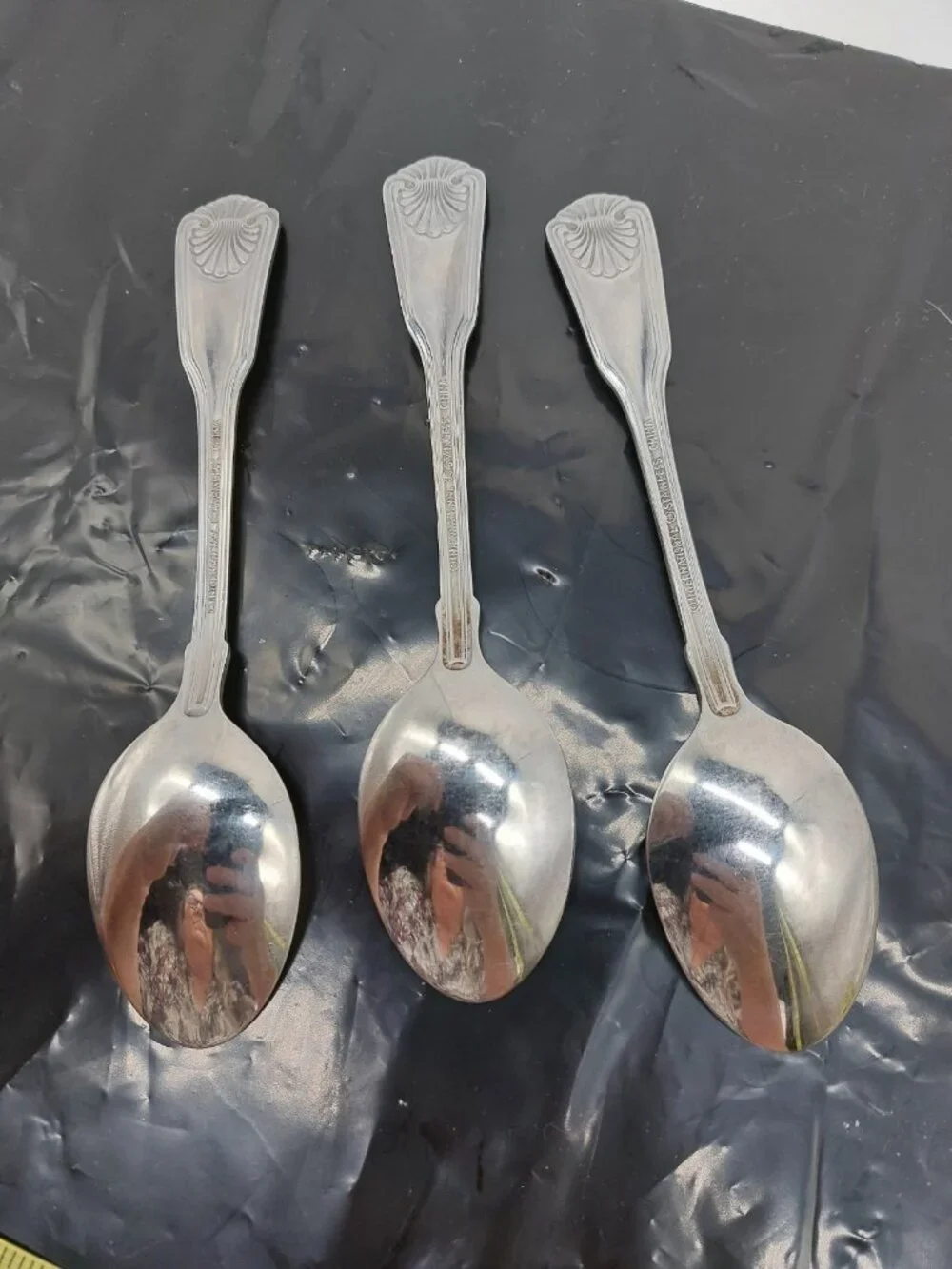 International Coquille 3 Soup Spoons 6